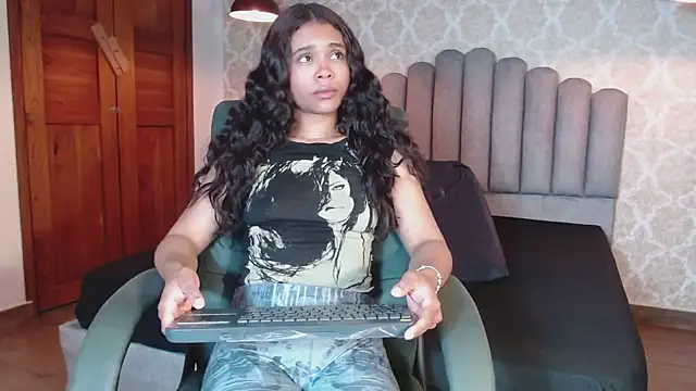 Kristall 06 online show from 8, 10, 2025