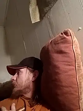 Poundtown1226 online show from 13, 2, 2026