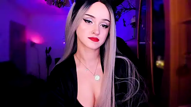 MistressJolie online show from 9, 1, 2025