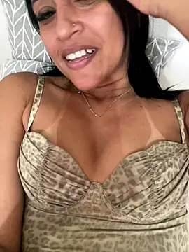 Katianesantos online show from 9, 10, 2025