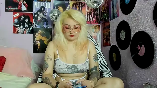 Avril Maria online show from 24, 5, 2026