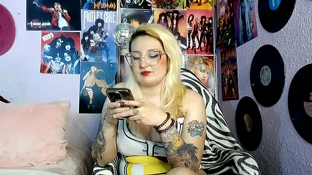 Avril Maria online show from 25, 7, 2026