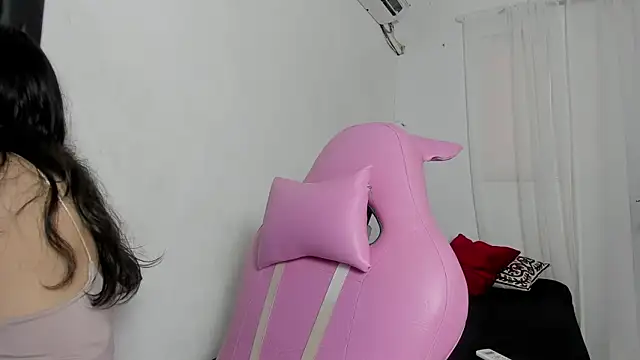 Snapshot of Laura_and_Kevin chatting on 9, 1, 2026 Laura and Kevin online show from 9, 1, 2026