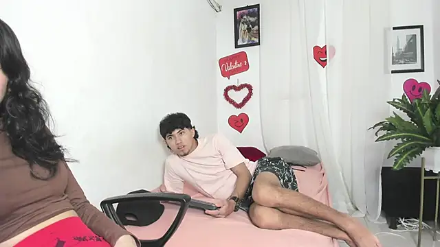 Snapshot of Laura_and_Kevin chatting on 18, 2, 2026 Laura and Kevin online show from 18, 2, 2026