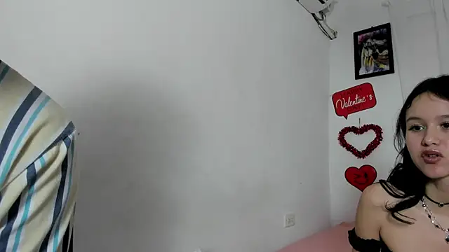 Snapshot of Laura_and_Kevin chatting on 20, 2, 2026 Laura and Kevin online show from 20, 2, 2026