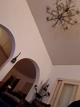 CasalTopaTudo online show from 8, 10, 2025