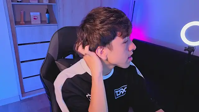 onlinenico online show from 17, 10, 2025