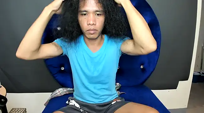 Snapshot of bigasianshane chatting on 14, 2, 2025 bigasianshane online show from 14, 2, 2025