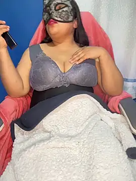 Snapshot of Luci_Sweet22 chatting on 18, 11, 2025 Luci Sweet22 online show from 18, 11, 2025