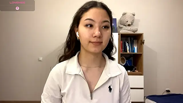 Sakuravice online show from 7, 11, 2025