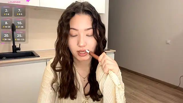 Snapshot of Sakuravice chatting on 3, 5, 2026 Sakuravice online show from 3, 5, 2026