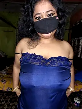 Snapshot of Smile-quien chatting on 25, 9, 2025 Smile-quien online show from 25, 9, 2025