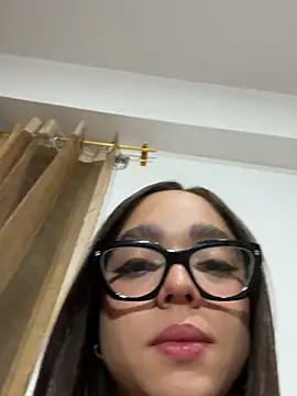 Snapshot of hottiee_melannie chatting on 5, 3, 2026 hottiee melannie online show from 5, 3, 2026