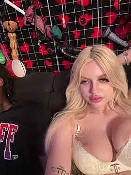 Steffi Snowbunny online show from 23, 4, 2026