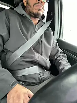 Snapshot of Jariushot3 chatting on 4, 2, 2026 Jariushot3 online show from 4, 2, 2026