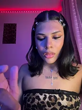 luluzinhax online show from 24, 7, 2026