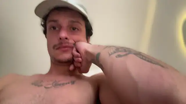 chrisalmeid  online show from 4, 4, 2026