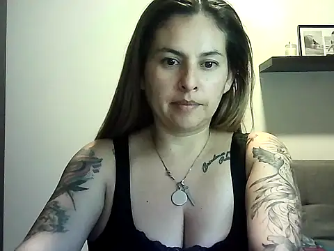 Valery  Rouse  online show from 22, 4, 2026