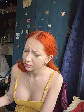 DaddysLittleSlutfox online show from 22, 4, 2026