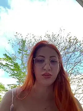 DaddysLittleSlutfox online show from 24, 4, 2026