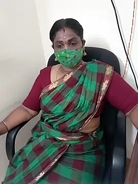 Snapshot of Tamil_Kavitha10 chatting on 12, 10, 2025 Tamil Kavitha10 online show from 12, 10, 2025