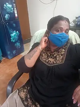 Snapshot of Tamil_Kavitha10 chatting on 11, 11, 2025 Tamil Kavitha10 online show from 11, 11, 2025