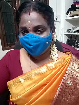 Snapshot of Tamil_Kavitha10 chatting on 13, 11, 2025 Tamil Kavitha10 online show from 13, 11, 2025