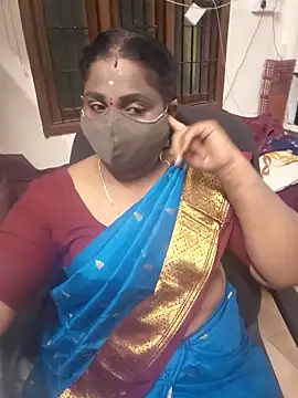 Snapshot of Tamil_Kavitha10 chatting on 15, 11, 2025 Tamil Kavitha10 online show from 15, 11, 2025