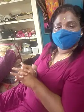 Snapshot of Tamil_Kavitha10 chatting on 3, 12, 2025 Tamil Kavitha10 online show from 3, 12, 2025