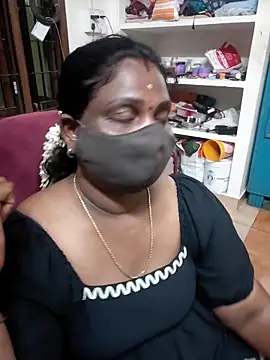 Snapshot of Tamil_Kavitha10 chatting on 3, 6, 2026 Tamil Kavitha10 online show from 3, 6, 2026