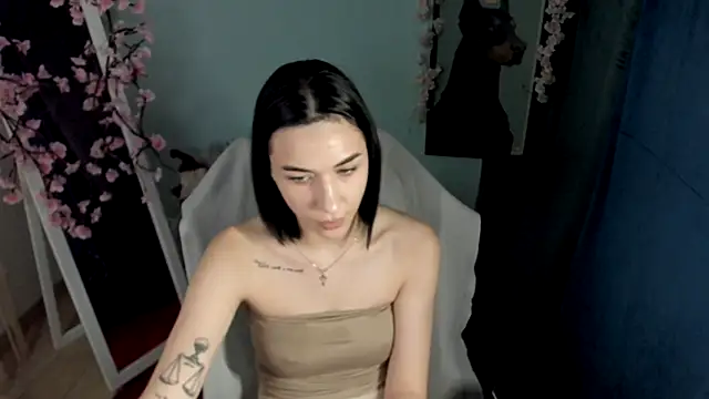 Bella Night4 online show from 23, 12, 2025