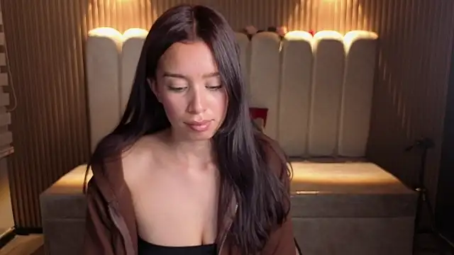 Snapshot of _Mia_Evans_1 chatting on 10, 4, 2026 Mia Evans 1 online show from 10, 4, 2026