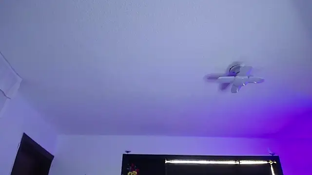  Charlotte Collins  online show from 18, 4, 2026