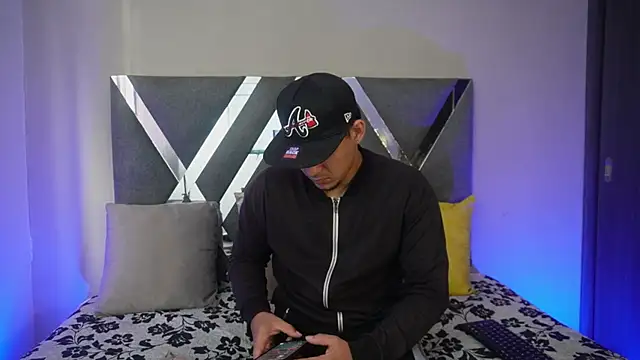 Snapshot of massimo_vidal_ chatting on 29, 9, 2025 massimo vidal online show from 29, 9, 2025