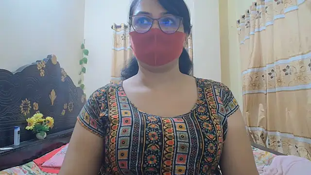 Snapshot of Elena_cruz5 chatting on 27, 5, 2026 Elena cruz5 online show from 27, 5, 2026