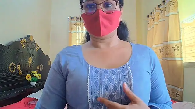 Snapshot of Elena_cruz5 chatting on 12, 6, 2026 Elena cruz5 online show from 12, 6, 2026