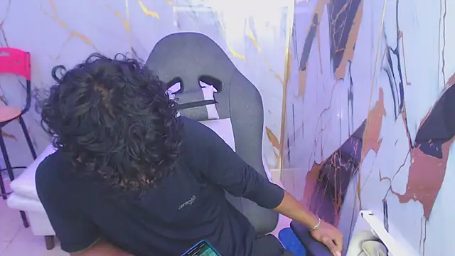 bull cam online show from 11, 10, 2025