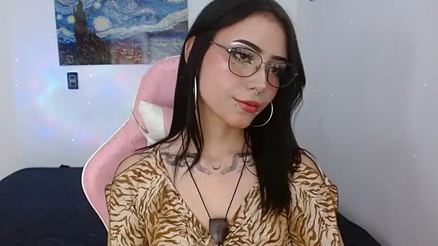 Snapshot of Melhoneymoon chatting on 14, 9, 2025 Melhoneymoon online show from 14, 9, 2025