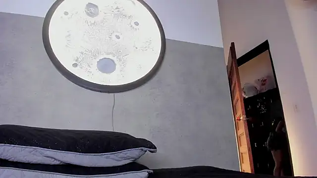 honny 23 online show from 26, 3, 2026