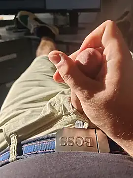 Snapshot of stunning_stallion chatting on 12, 9, 2025 stunning stallion online show from 12, 9, 2025