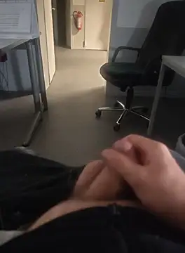 Snapshot of stunning_stallion chatting on 3, 10, 2025 stunning stallion online show from 3, 10, 2025