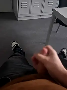 Snapshot of stunning_stallion chatting on 11, 1, 2026 stunning stallion online show from 11, 1, 2026