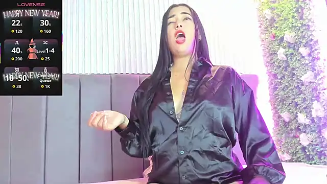 Snapshot of Skarlett_hot_ chatting on 23, 10, 2025 Skarlett hot online show from 23, 10, 2025