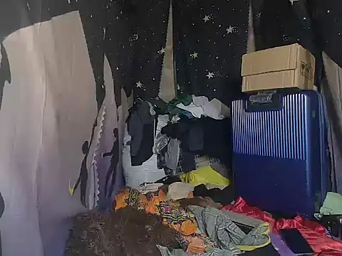 Snapshot of Reynalda26 chatting on 26, 9, 2025 Reynalda26 online show from 26, 9, 2025