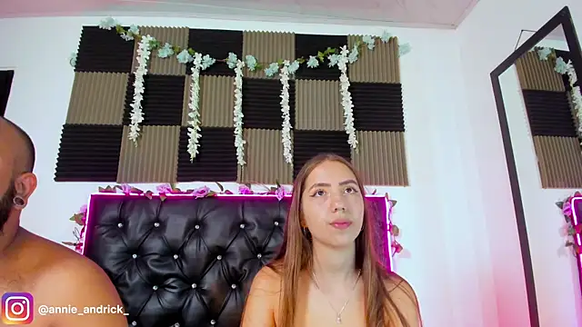 Snapshot of _leda_swan_ chatting on 4, 5, 2026 leda swan online show from 4, 5, 2026