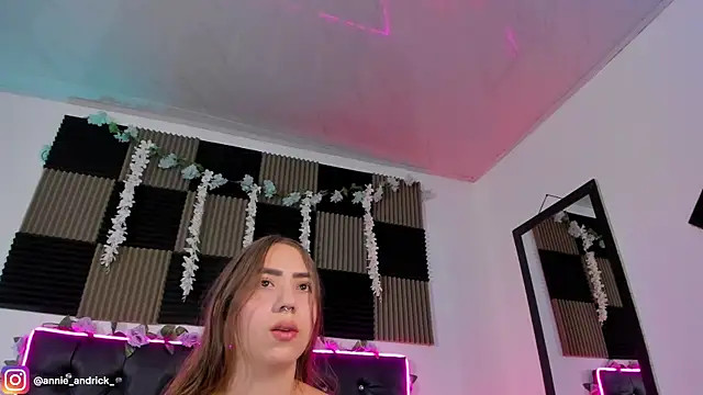 Snapshot of _leda_swan_ chatting on 3, 6, 2026 leda swan online show from 3, 6, 2026