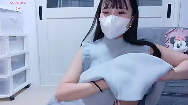 YURi luv online show from 30, 9, 2025