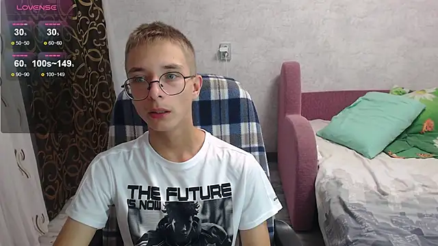 Snapshot of glasses_cat chatting on 21, 9, 2025 glasses cat online show from 21, 9, 2025