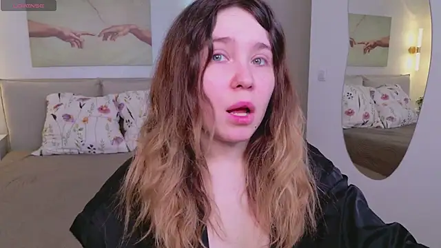 Lina Glow online show from 27, 3, 2026