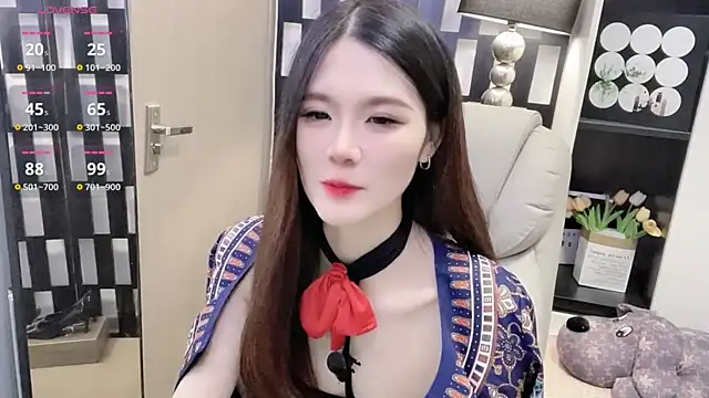 Yueyue-MM online show from 26, 11, 2025